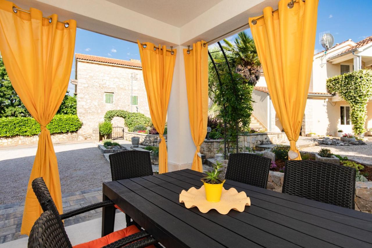 Apartman Ivona U Prizemlju مالينسكا المظهر الخارجي الصورة